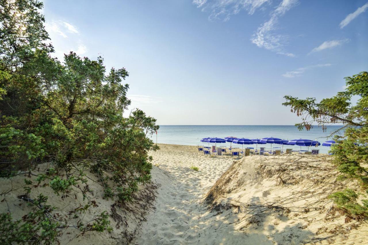 Hotel Dei Bizantini & Villaggio Campo Dei Messapi San Pietro in Bevagna Dış mekan fotoğraf